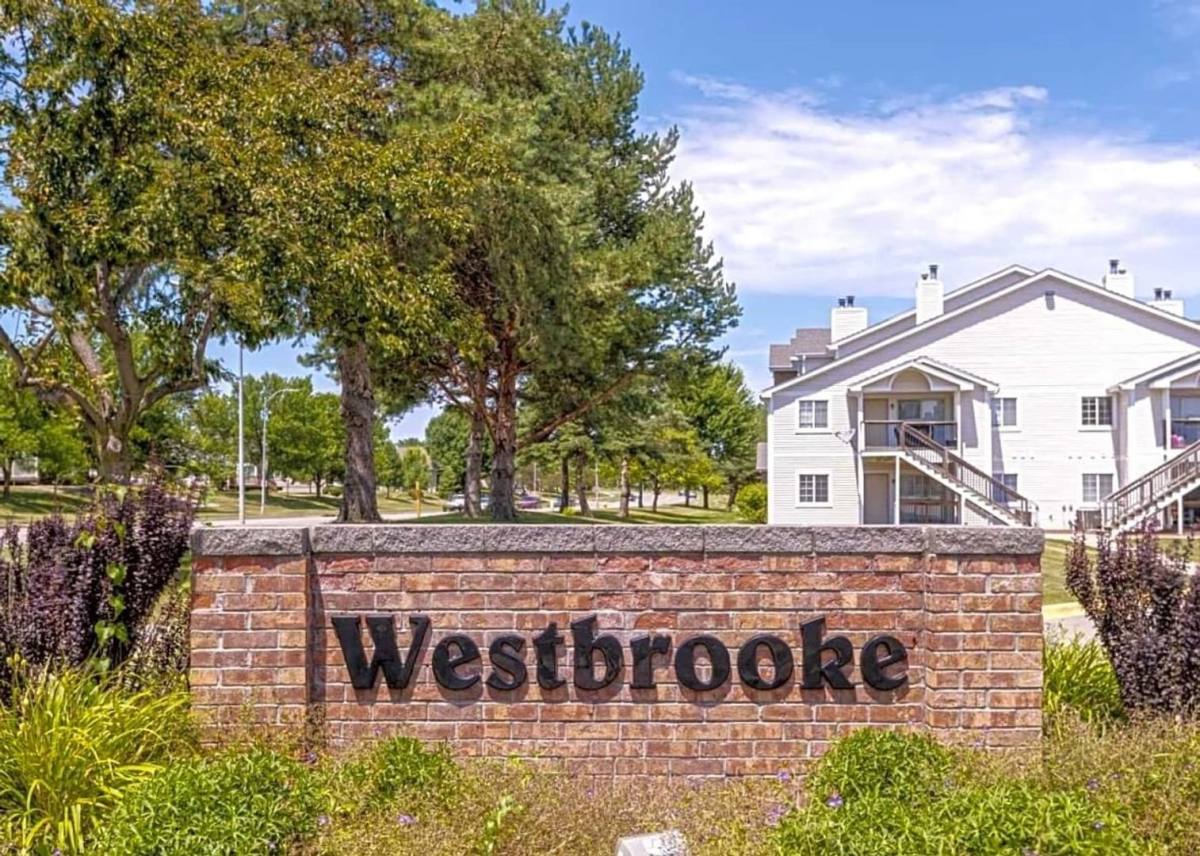 Apartment for rent at 4001 EP True Parkway, West Des Moines, IA 50265