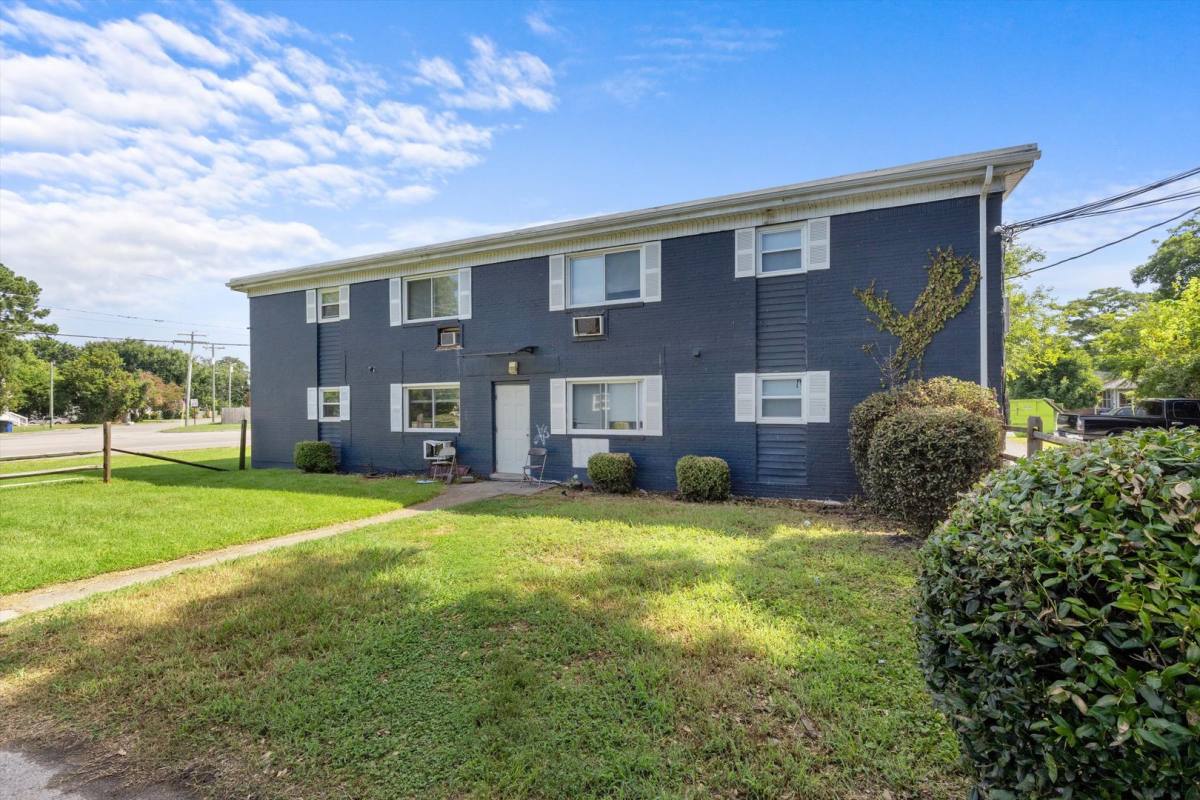 Apartment for rent at 200 Pullman Ave, Portsmouth, VA 23703