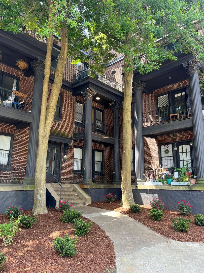 Apartment for rent at 2931 10th Ave S, Birmingham, AL 35205