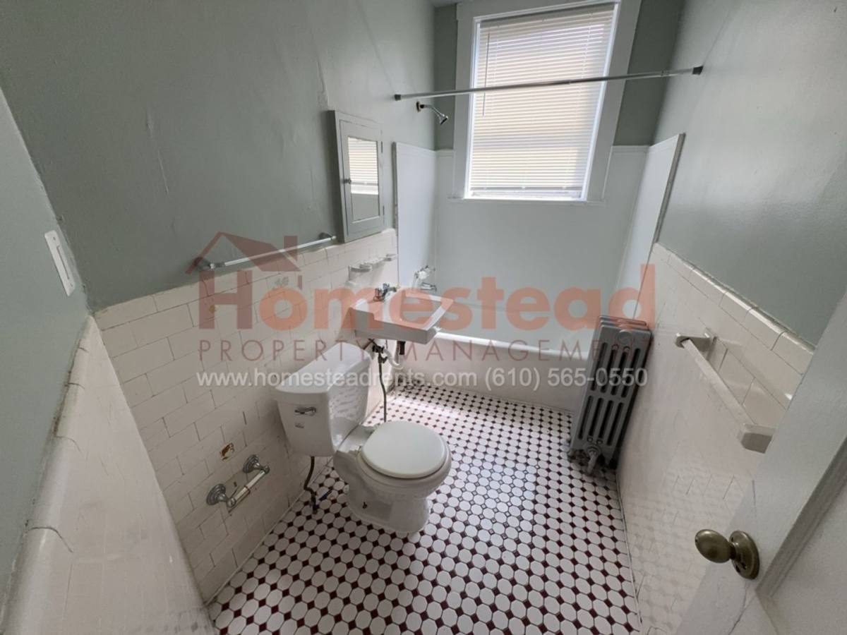 Apartment for rent at 7317 W Chester Pike, Upper Darby, PA 19082