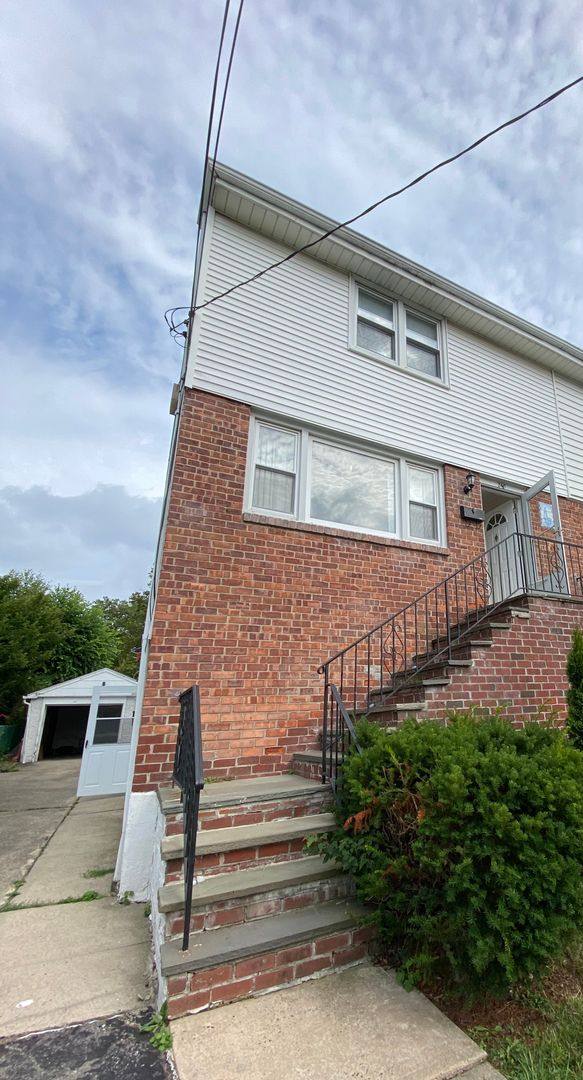 Apartment for rent at 240 Hoover Rd, Yonkers, NY 10710