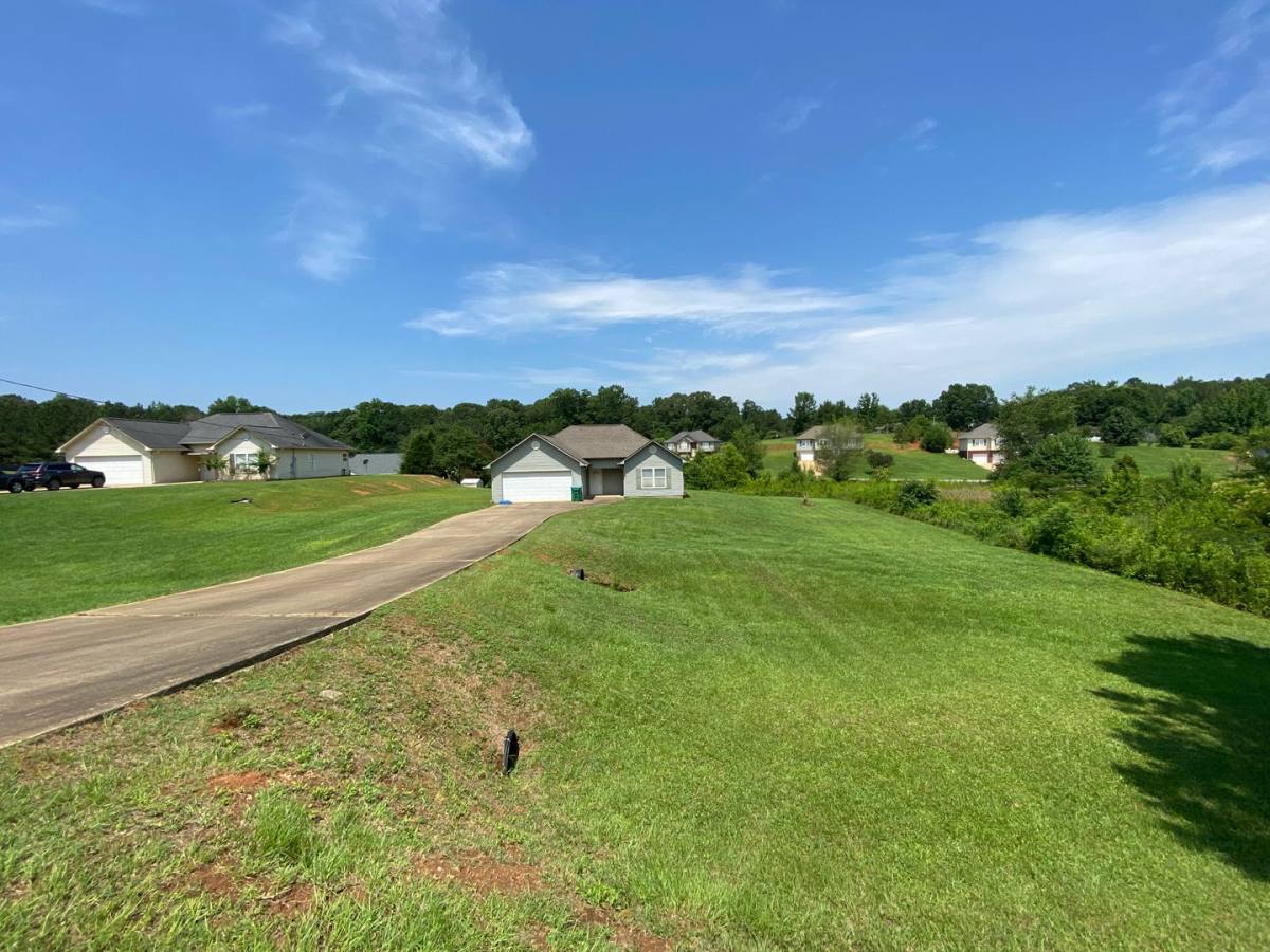 House for rent at 1475 Beardens Farm Rd, Woodstock, AL 35188