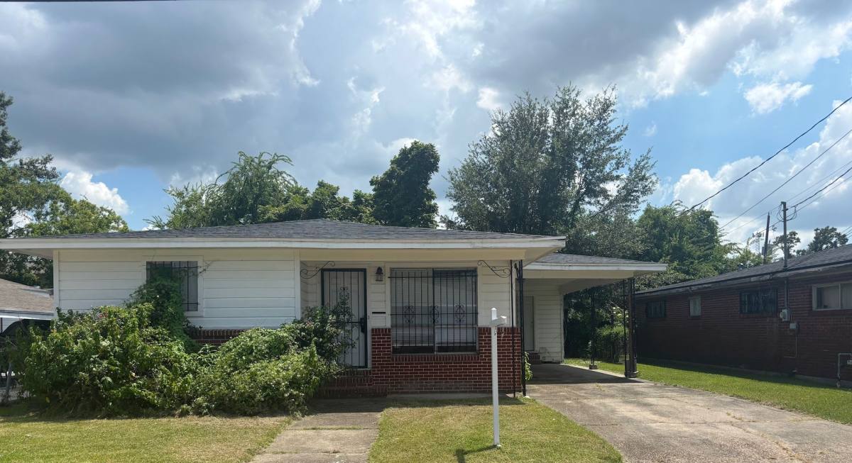 House for rent at 1528 Brick St, Lake Charles, LA 70601