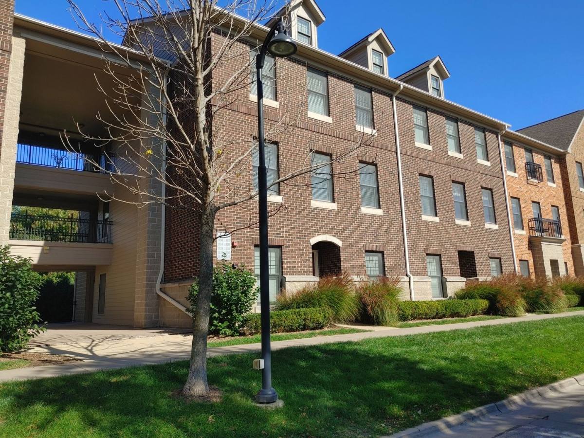 Apartment for rent at 1144 Foster Rd, Iowa City, IA 52245