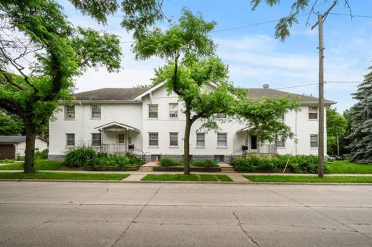 Apartment for rent at 3101 E 31st St #2, Minneapolis, MN 55406