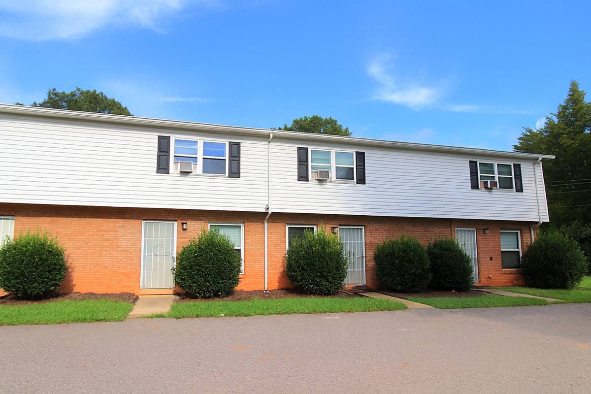 Apartment for rent at 2608 Hemphill St, Charlotte, NC 28208
