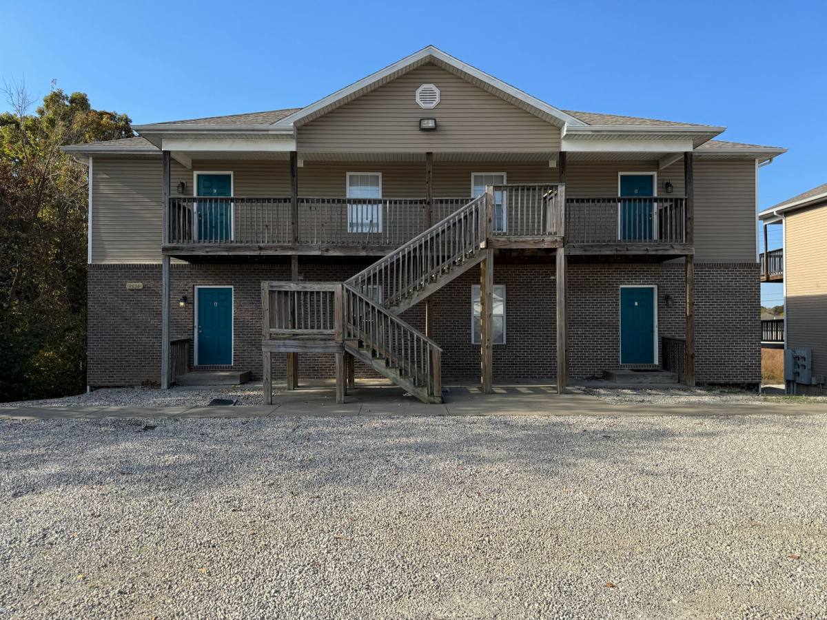Apartment for rent at 15410 Texas, Saint Robert, MO 65584