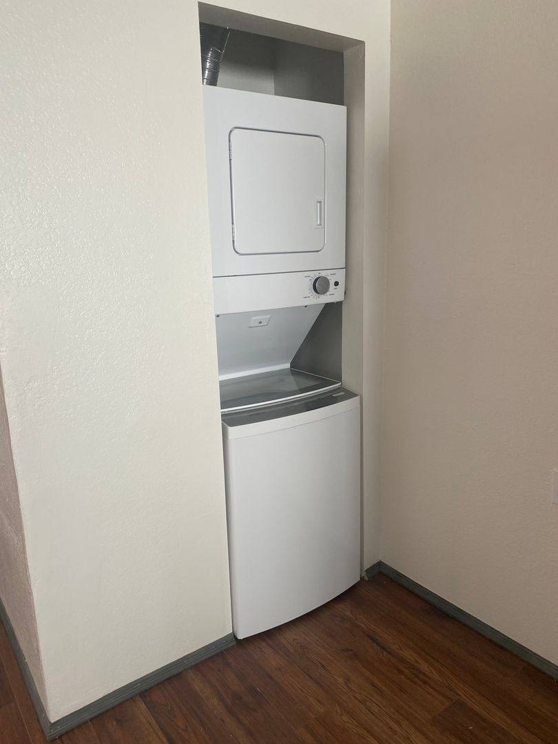 Apartment for rent at 8530 N 59th Ave, Glendale, AZ 85302