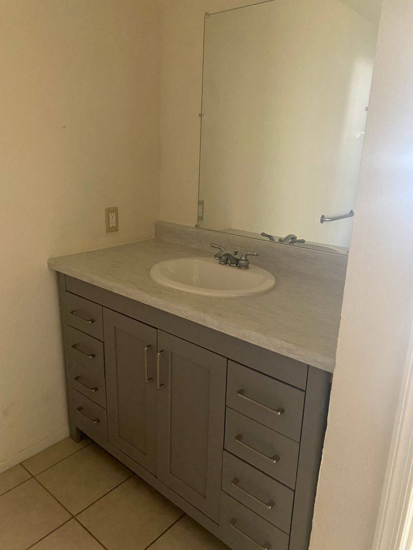 Sage Villa, 8530 N 59th Ave, Glendale, AZ 85302 - Apartment for Rent - Image 2