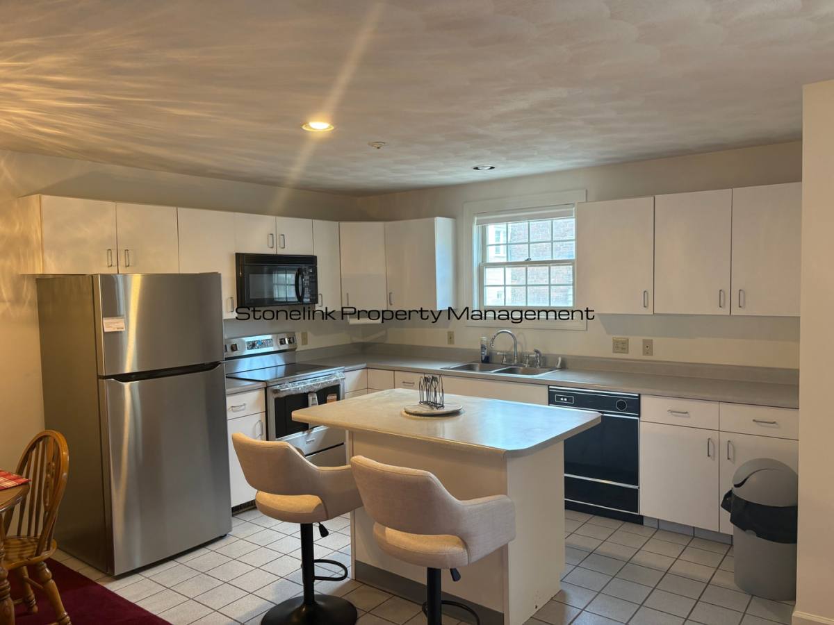 Apartment for rent at 1427 Westminster St, Providence, RI 02909