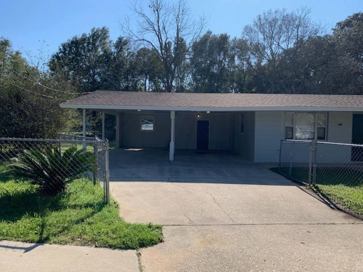 House for rent at 401 Hancock Lane, Pensacola, FL 32503