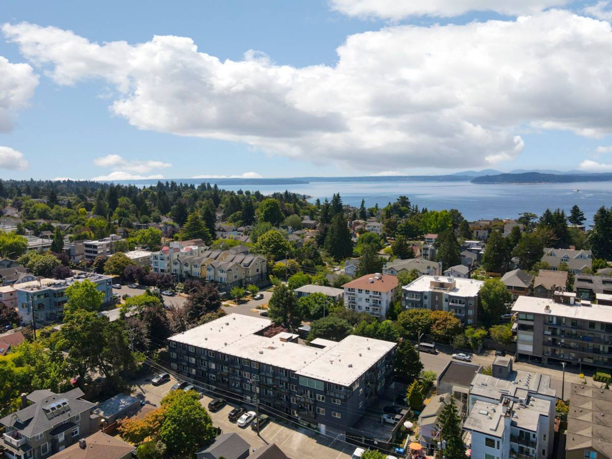 Apartment for rent at 1520 California Ave SW, Seattle, WA 98116