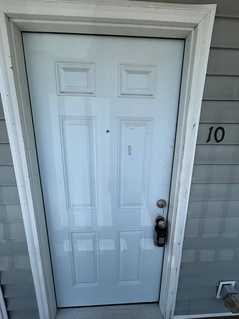 Apartment for rent at 403-409 Park St, Springdale, AR 72764