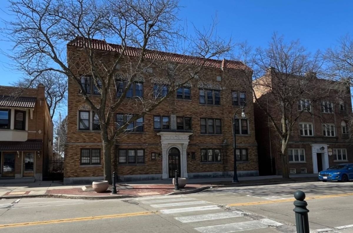 Apartment for rent at 4455 N Oakland Ave, Milwaukee, WI 53211