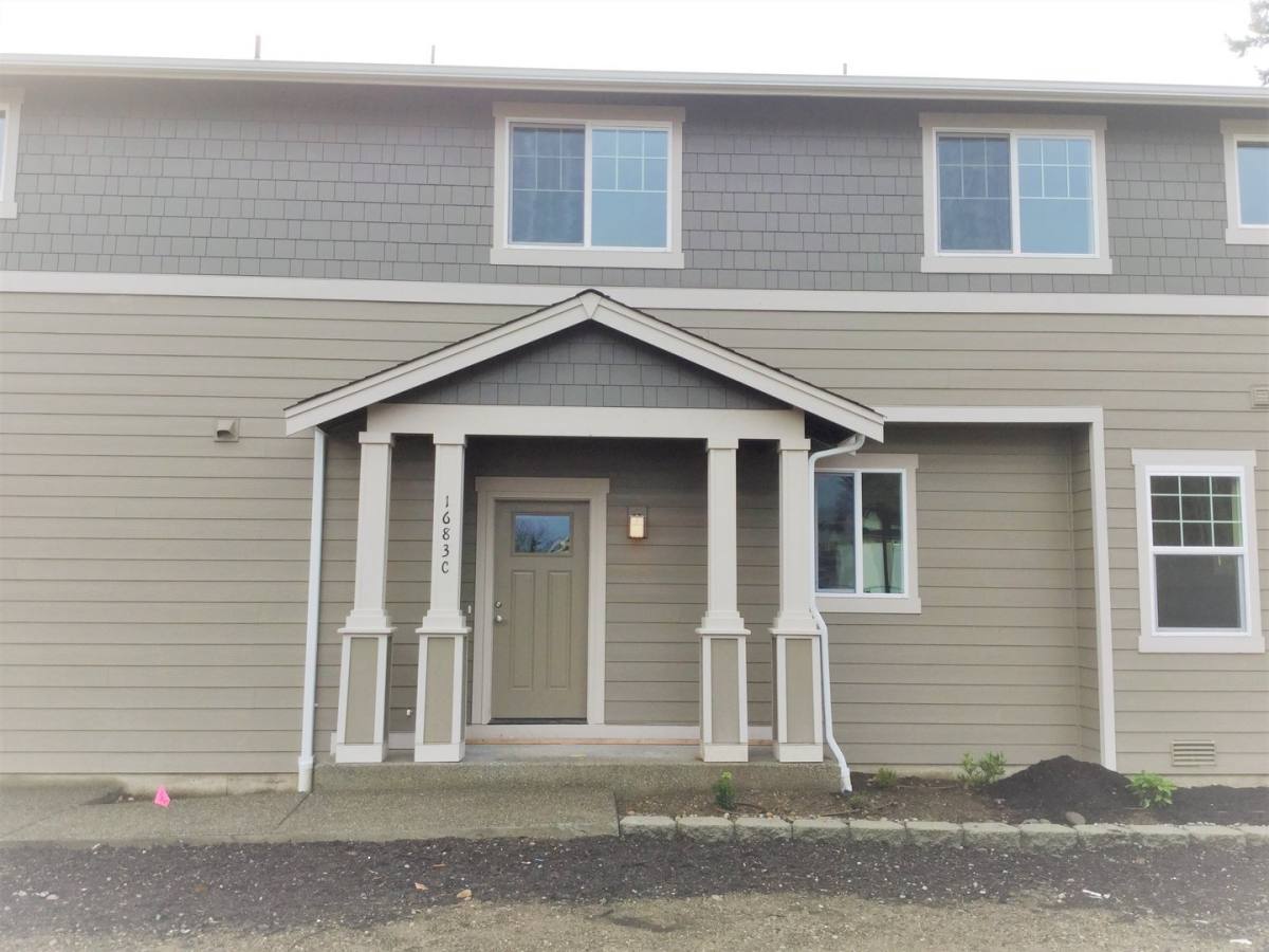 Apartment for rent at 1683 Burnside Place, Dupont, WA 98327