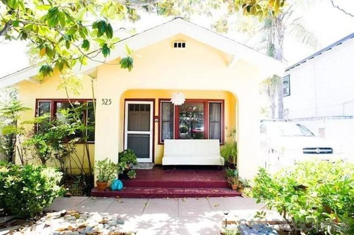 Apartment for rent at 525 3rd St, Encinitas, CA 92024