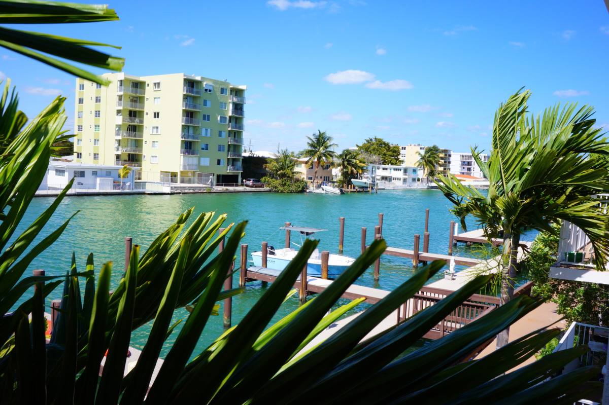Apartment for rent at 7930-7950 Tatum Waterway Dr, Miami Beach, FL 33141