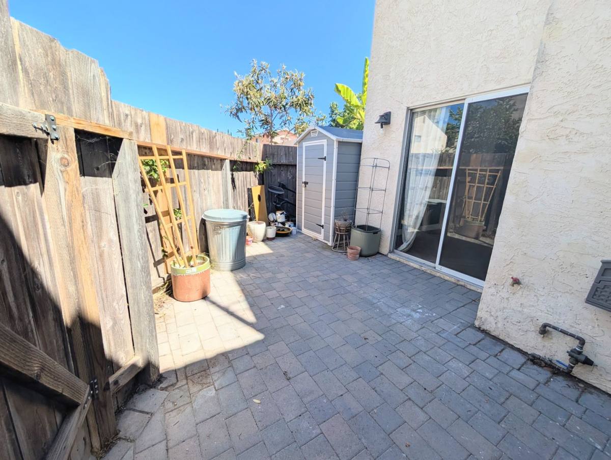 Townhouse for rent at 3410 39th St, San Diego, CA 92105