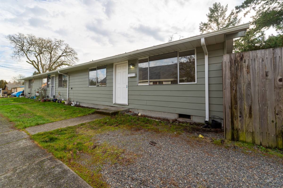 Apartment for rent at 5307 S Cedar St, Tacoma, WA 98409