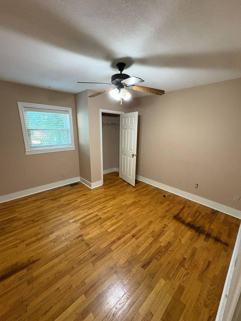 Apartment for rent at 710 Cabell Dr, Bowling Green, KY 42102