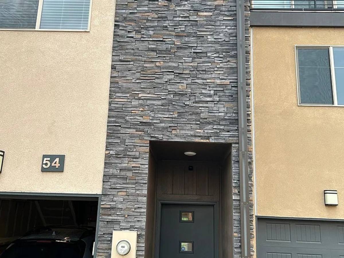 Townhouse for rent at 54 Cheyenne Blvd, Colorado Springs, CO 80905