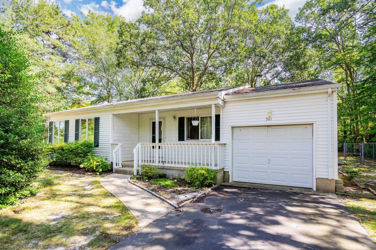 House for rent at 501 First St, Manchester Township, NJ 08759