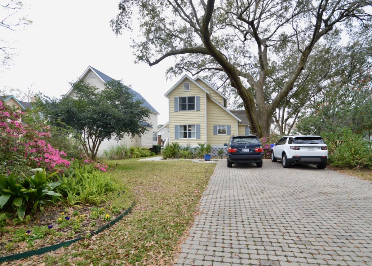 House for rent at 775 Lake Frances Dr, Charleston, SC 29412