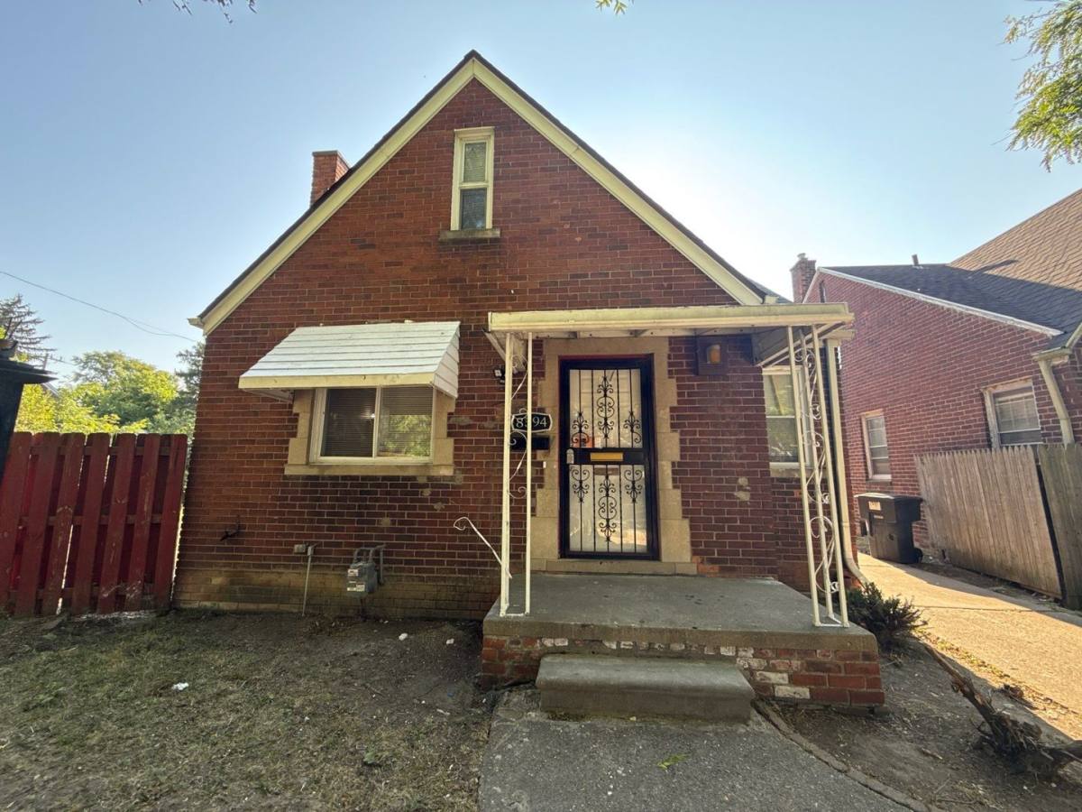House for rent at 8594 Roselawn St, Detroit, MI 48204