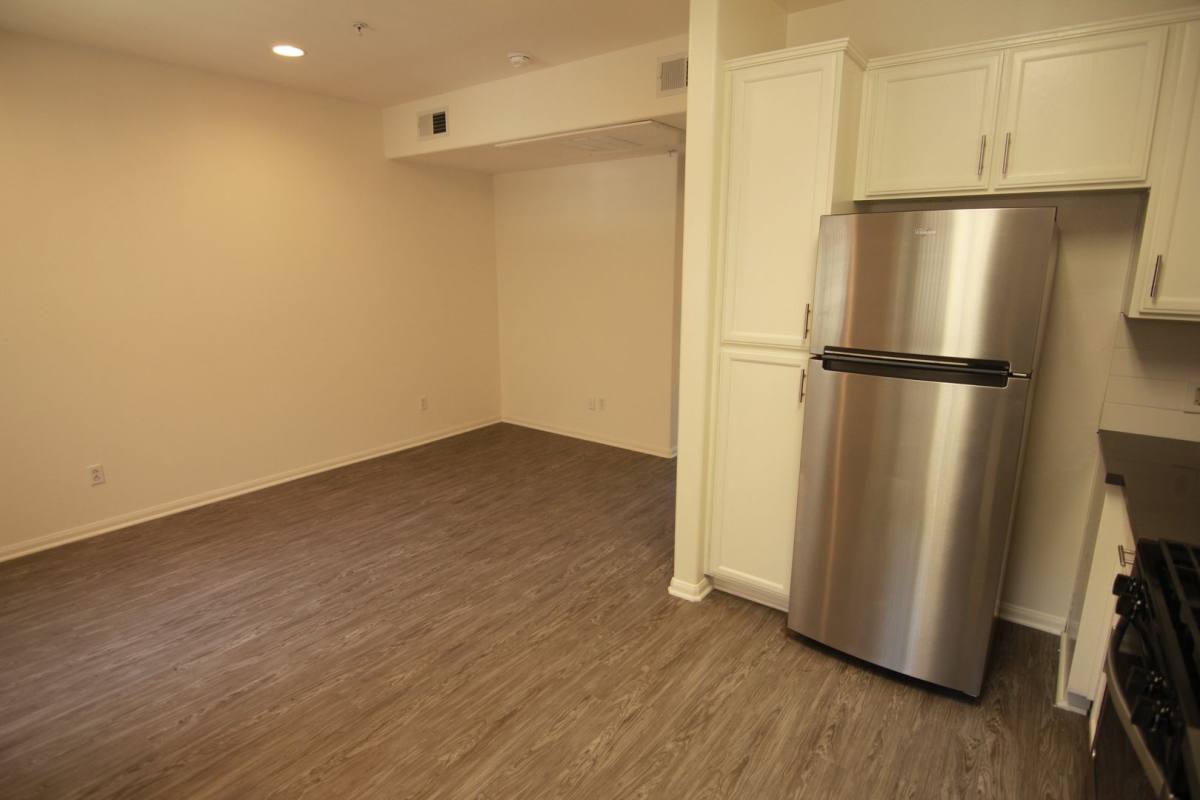 Apartment for rent at 251 Robinson St, Los Angeles, CA 90026