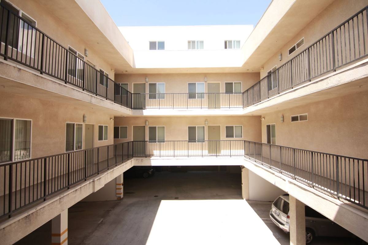 Apartment for rent at 251 Robinson St, Los Angeles, CA 90026