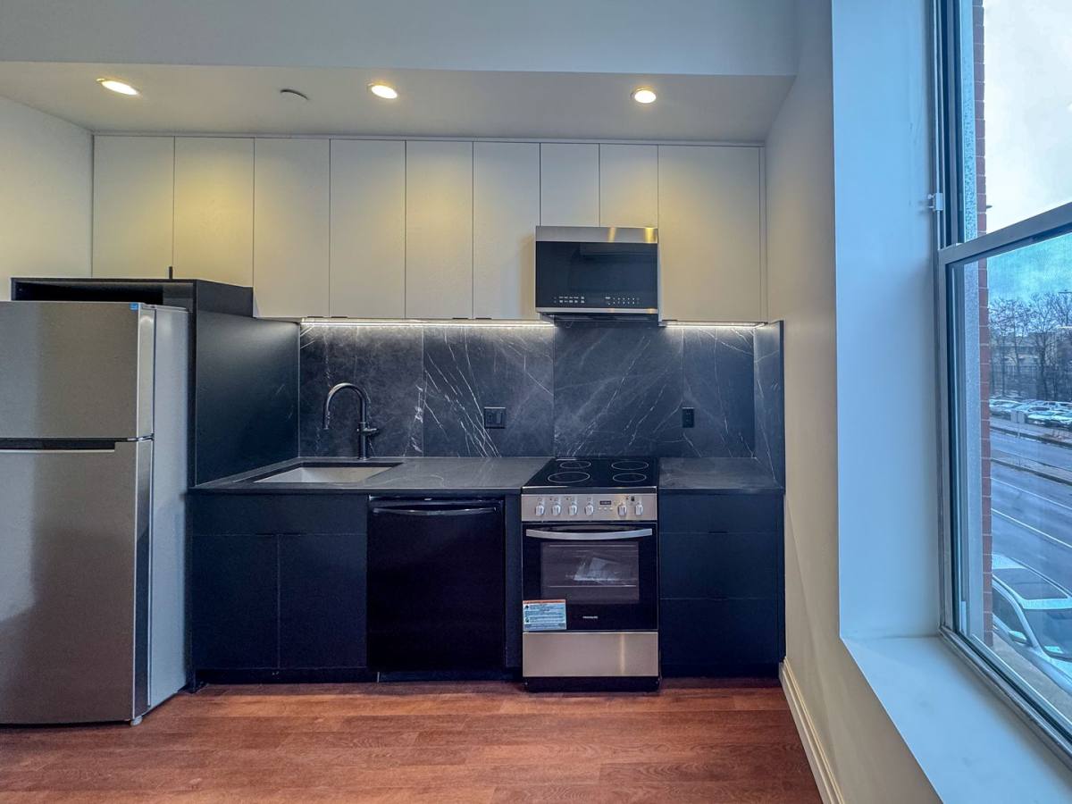 Apartment for rent at 105 Court St, New Haven, CT 06510