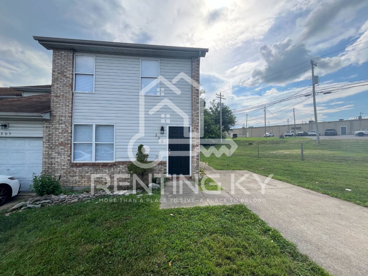 Townhouse for rent at 203 Peachtree Rd, Nicholasville, KY 40356