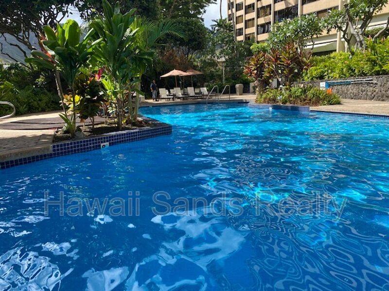 Apartment for rent at 555 Hahaione St #15D, Honolulu, HI 96825