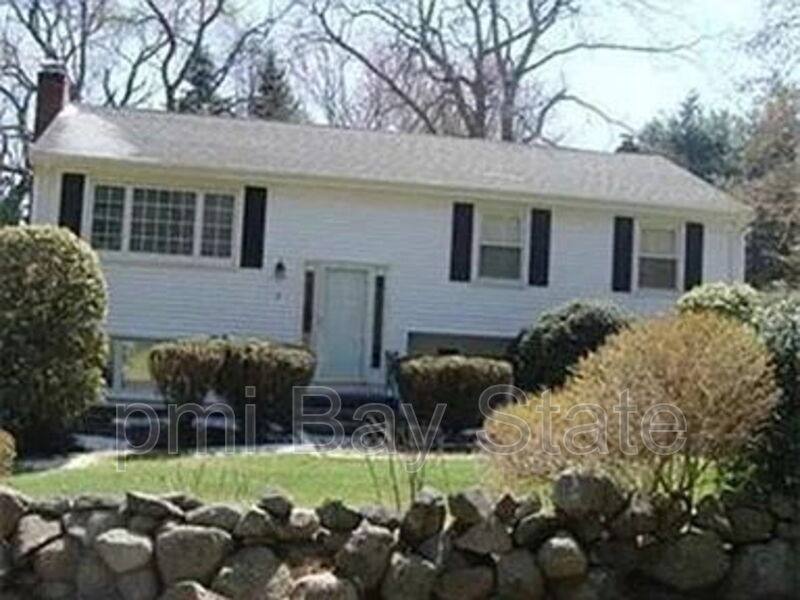 House for rent at 2 Ellis St, Medway, MA 02053
