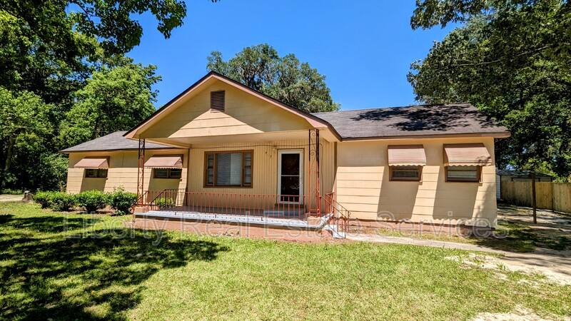 House for rent at 4330 S Coastal Highway, Riceboro, GA 31323