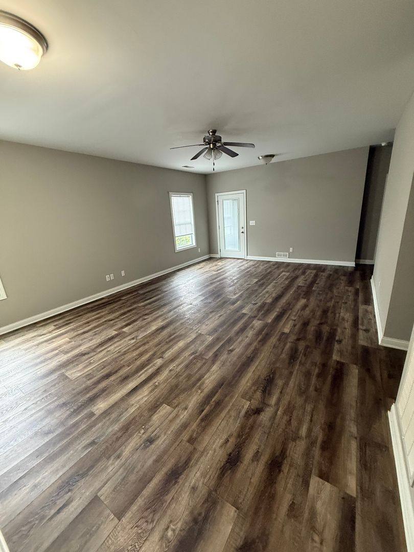 Apartment for rent at 1624 Westen St, Bowling Green, KY 42104
