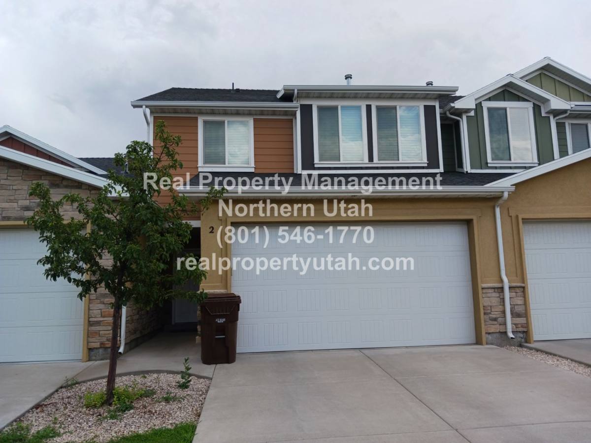 Townhouse for rent at 3440 Kenna Lane, Ogden, UT 84401