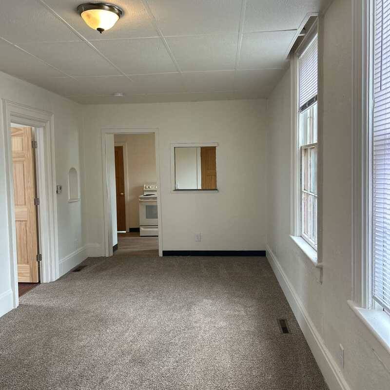 Apartment for rent at 1114 S 7th St #B, Manitowoc, WI 54220