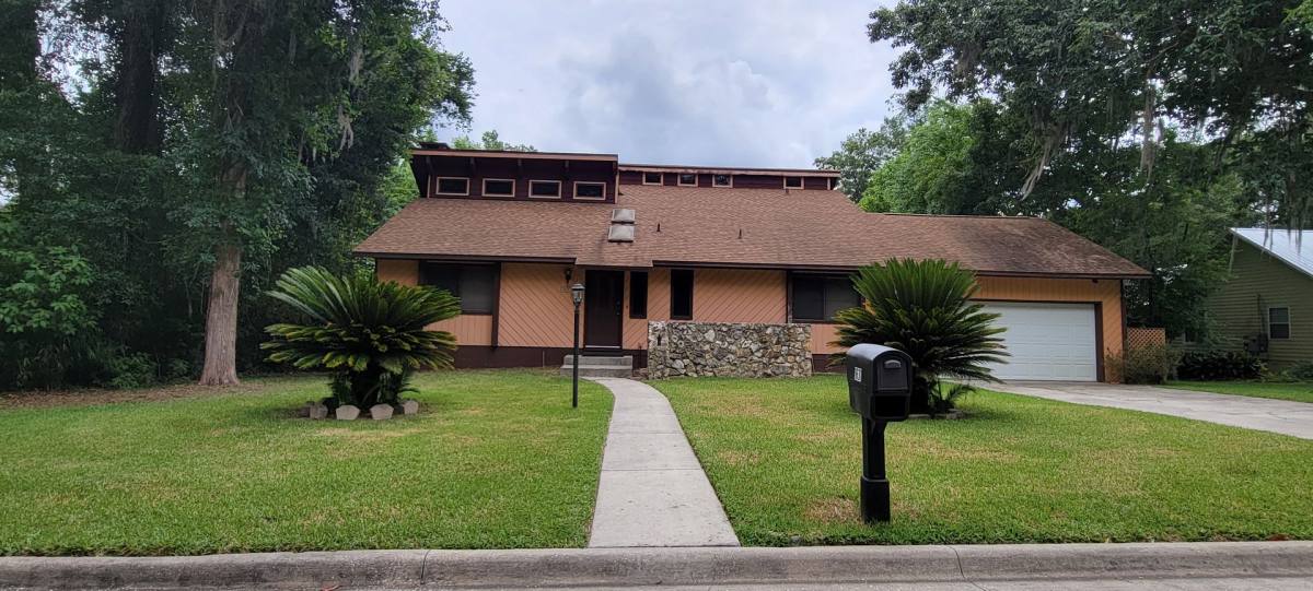 House for rent at 1631 NW 94th St, Gainesville, FL 32606