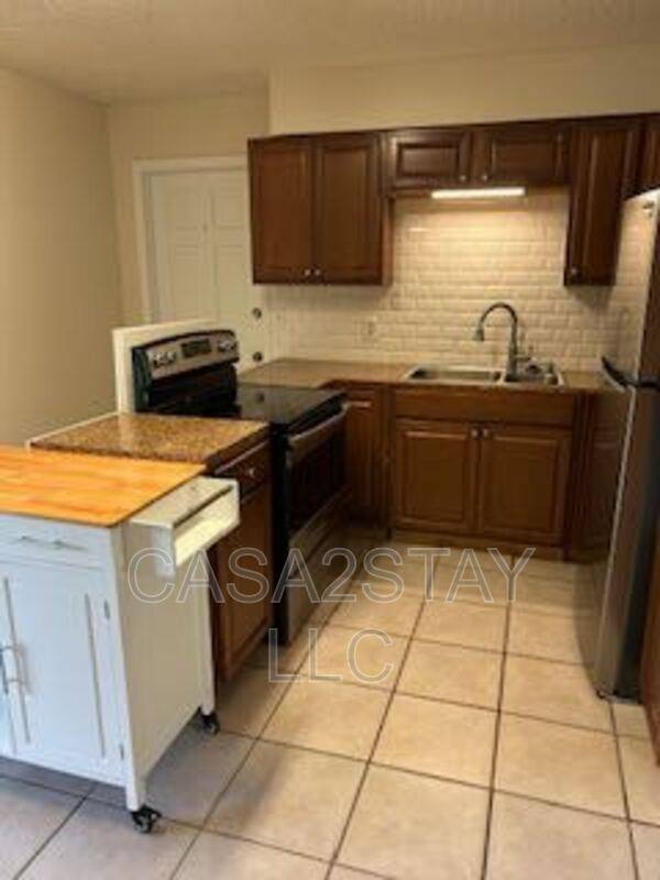 Apartment for rent at 7628 Carrier Rd #2, Fort Myers, FL 33967