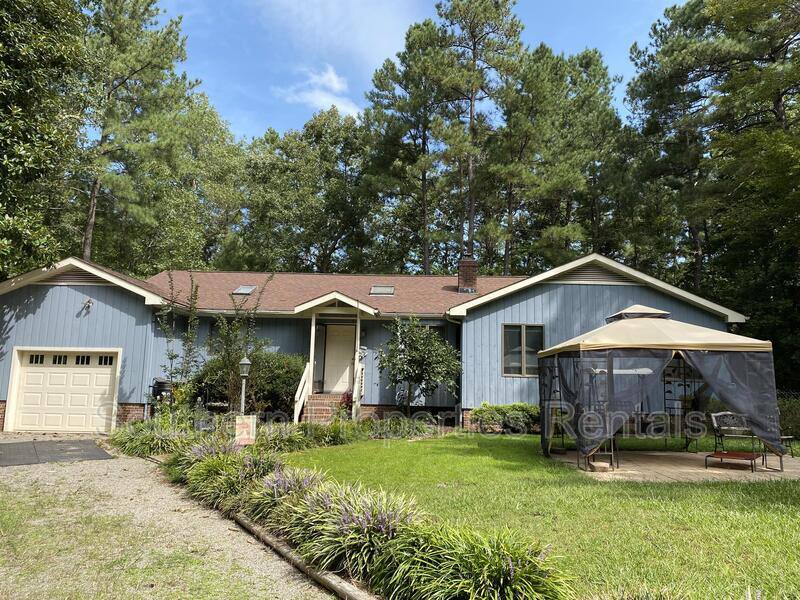 House for rent at 2193 Cleveland Circle, Sanford, NC 27332