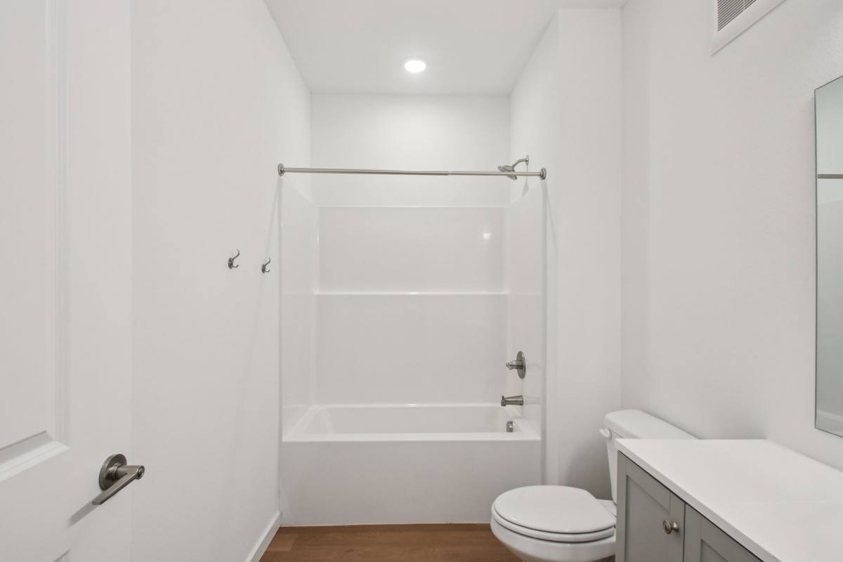 Apartment for rent at 16010 N Portland Ave, Oklahoma City, OK 73134