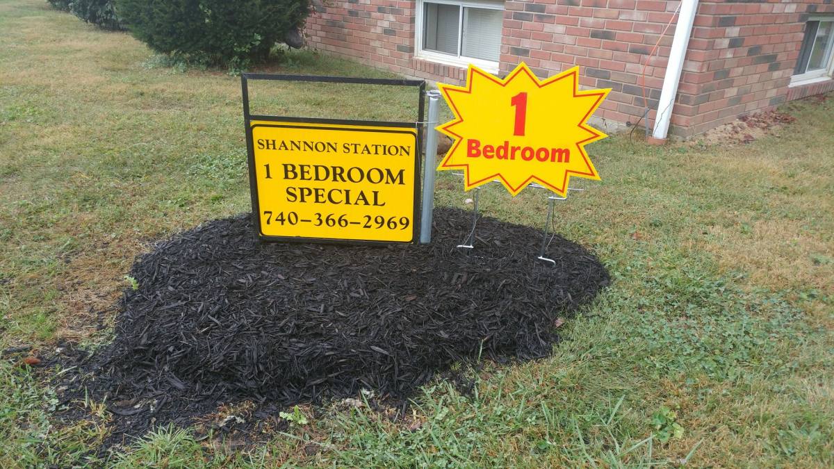 Apartment for rent at 945 Welsh View Dr, Newark, OH 43055