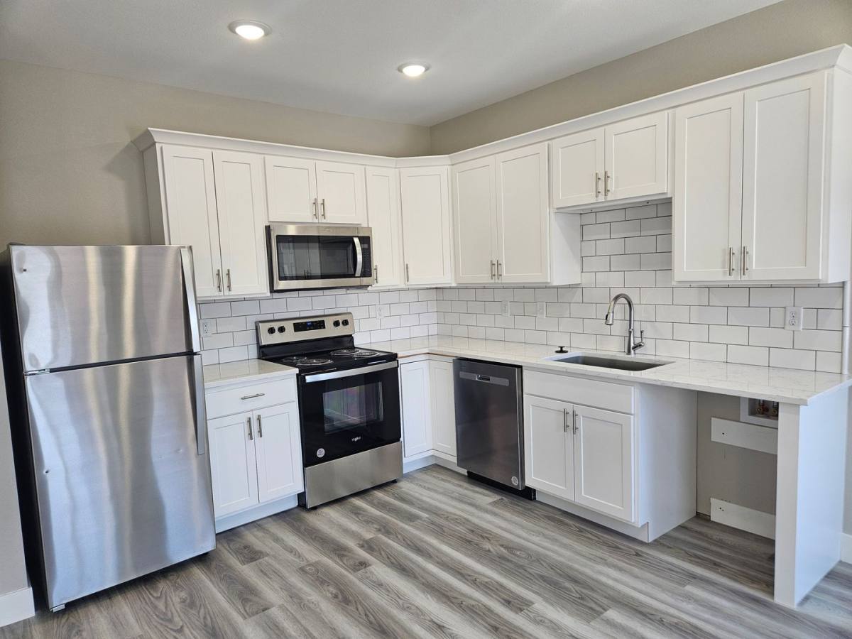 Apartment for rent at 116 W Main St, Washington, MO 63090