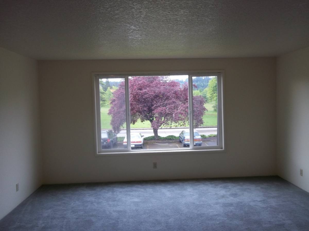 Apartment for rent at 1555 W 18th, Eugene, OR 97402