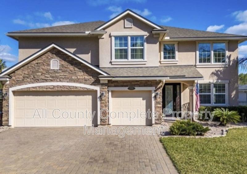 House for rent at 738 W Kings College Dr, Saint Johns, FL 32259