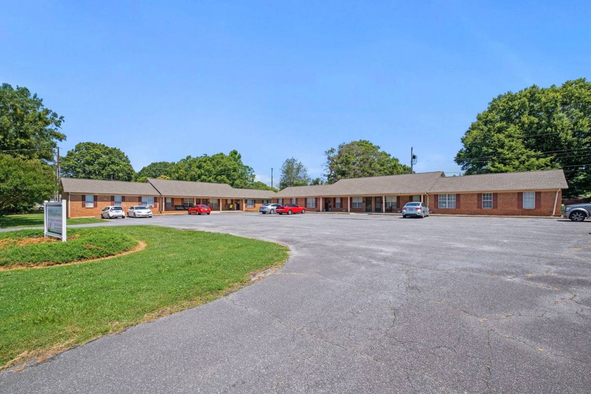 Apartment for rent at 703 S Mountain St, Cherryville, NC 28021