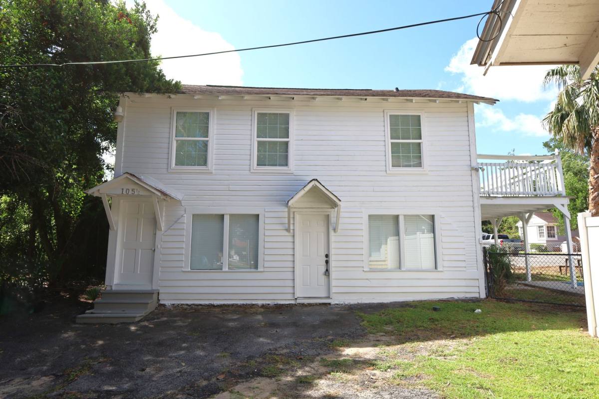House for rent at 105 1 2 W Jane St Note, Valdosta, GA 31601