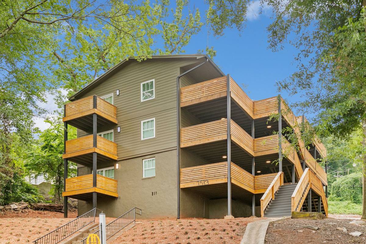 Apartment for rent at 1513 16th Ave S, Birmingham, AL 35205