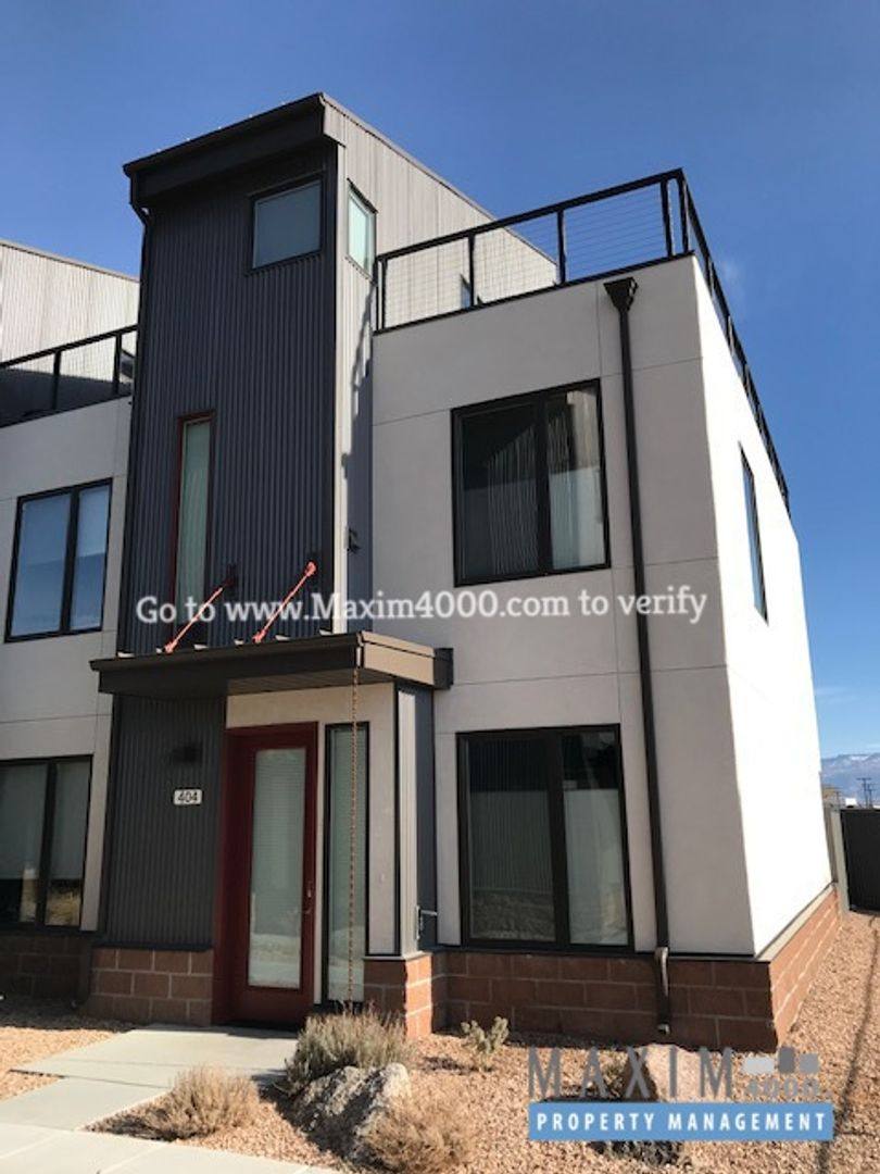 Townhouse for rent at 859 Struthers Ave, Grand Junction, CO 81501